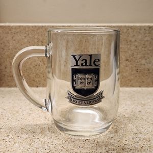 Yale Glass Mug